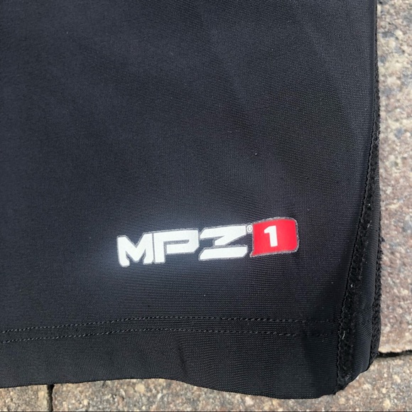 Under Armour Women's Compression Short Black Size M MPZ - Picture 2 of 5